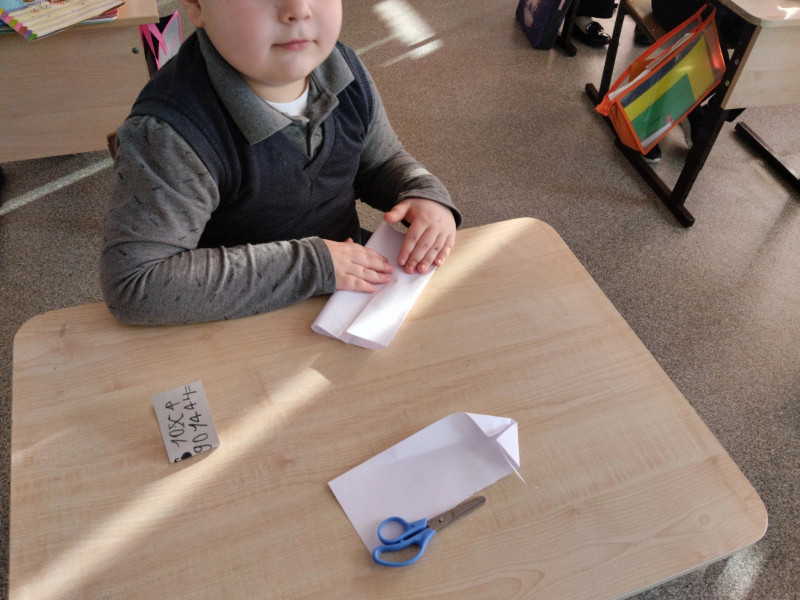 Лодка в стиле оригами.