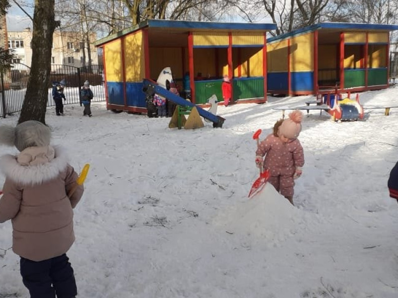 СИМВОЛ ЗИМЫ - СНЕГОВИК.