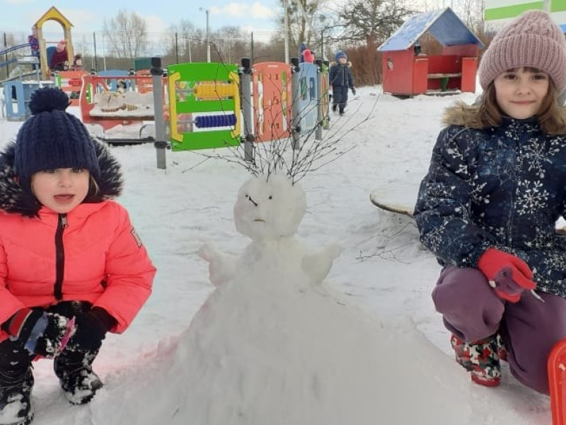 СИМВОЛ ЗИМЫ - СНЕГОВИК.